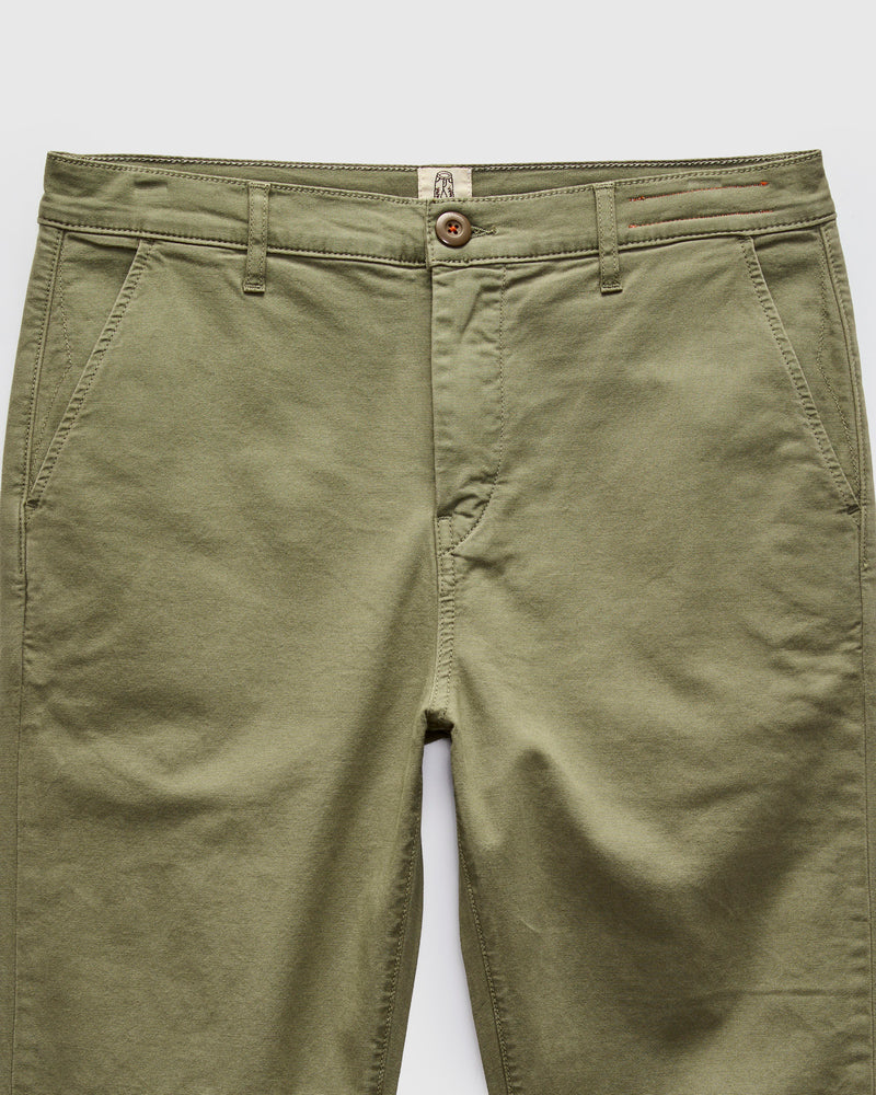 Everyday Chino in Military Green