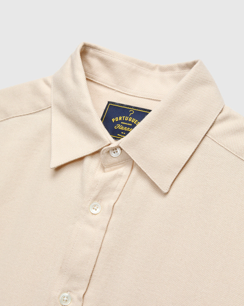 Teca Button-Up Shirt in Ecru