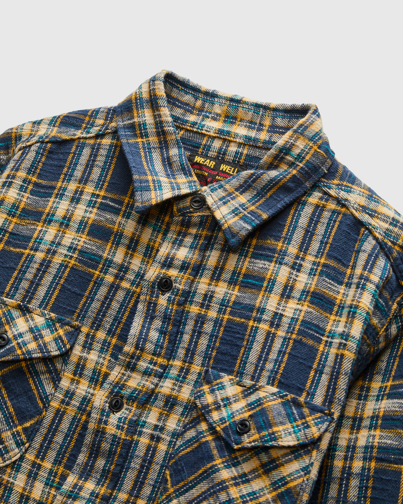 Slubby Flannel Shirt in Navy