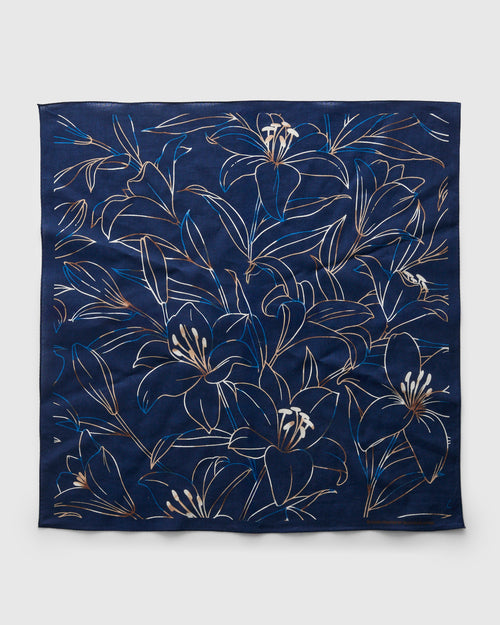 "Casa Blanca Lily" Bandanna in Navy