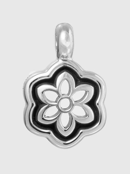 【Good Art HLYWD】Cutout Rosette Pendant C Good Art Sterling Silver Cut Out Rosette Pendant