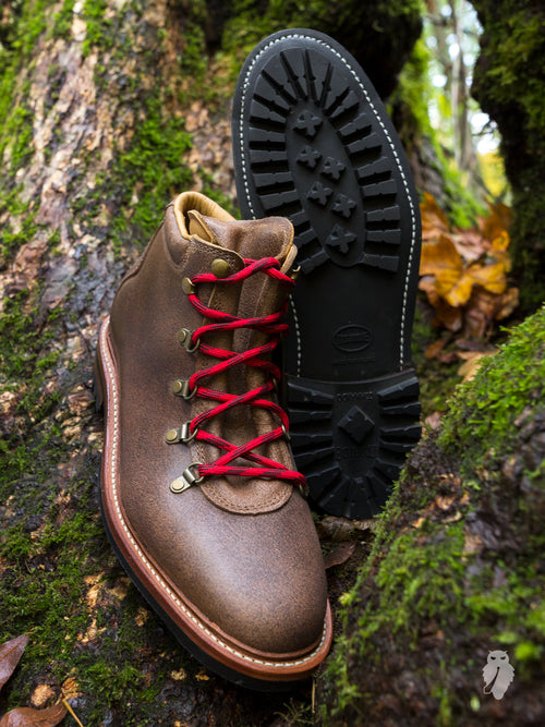 "Summit Boot" in Waxed Natural