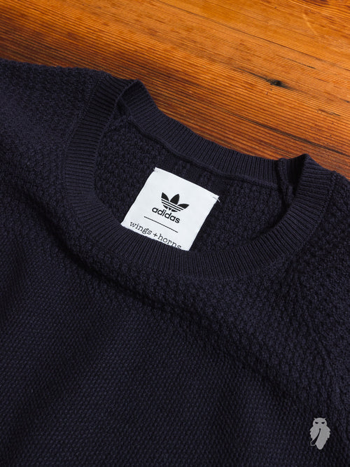 Linear T-Shirt in Night Navy