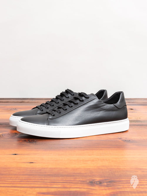Court Low-Top Sneaker in Black