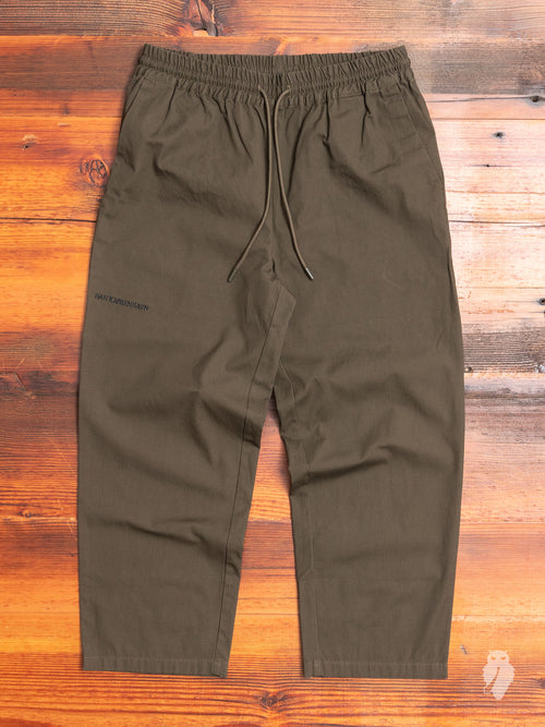Cropped Pants in Olive Canvas