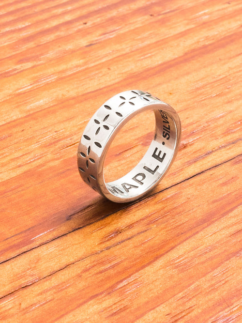 Bandana Ring in Silver