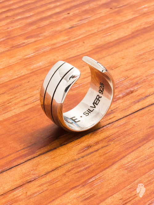 Line Ring in Silver