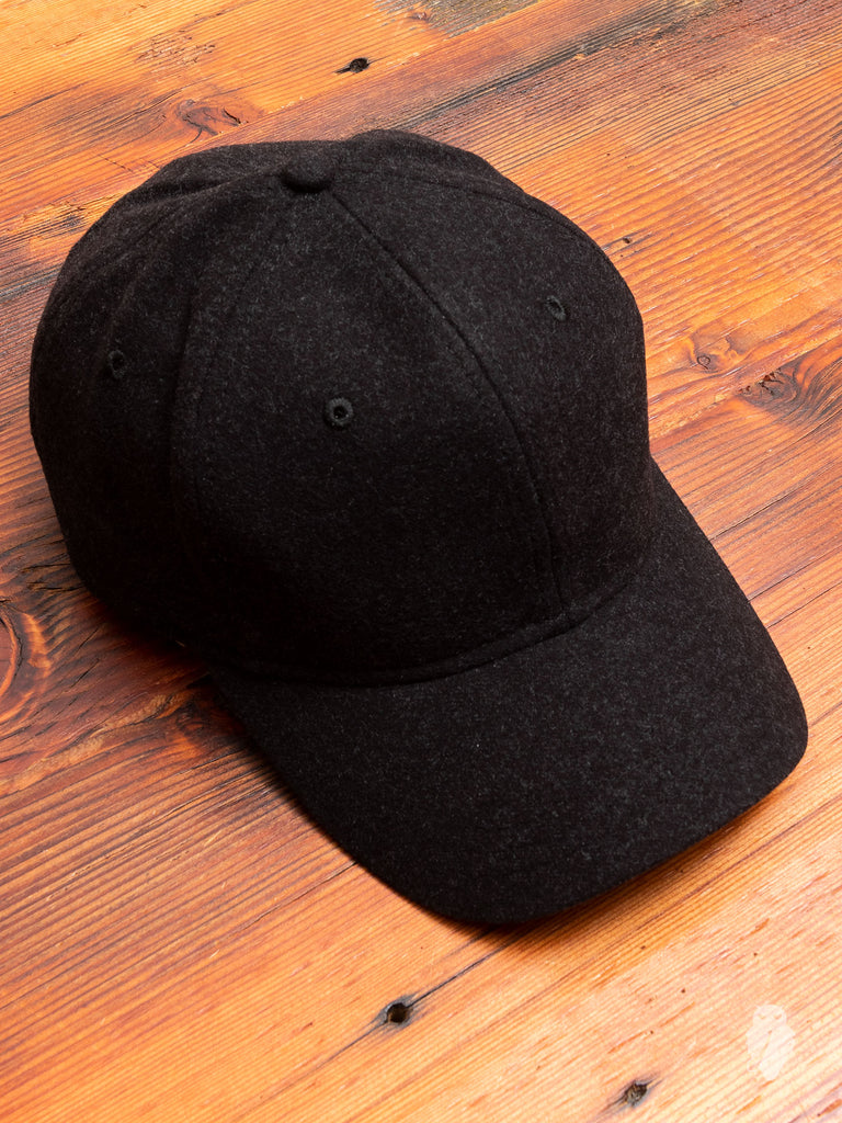 Stretch Twill 6-Panel Hat in Melange Black