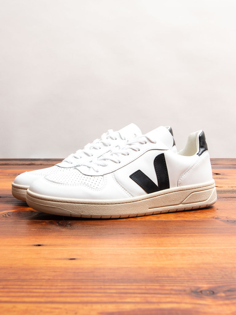 V-10 Sneaker in Extra White Black