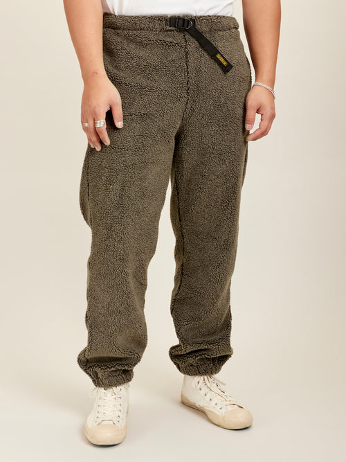 Boa Fleece Pants in Army Green