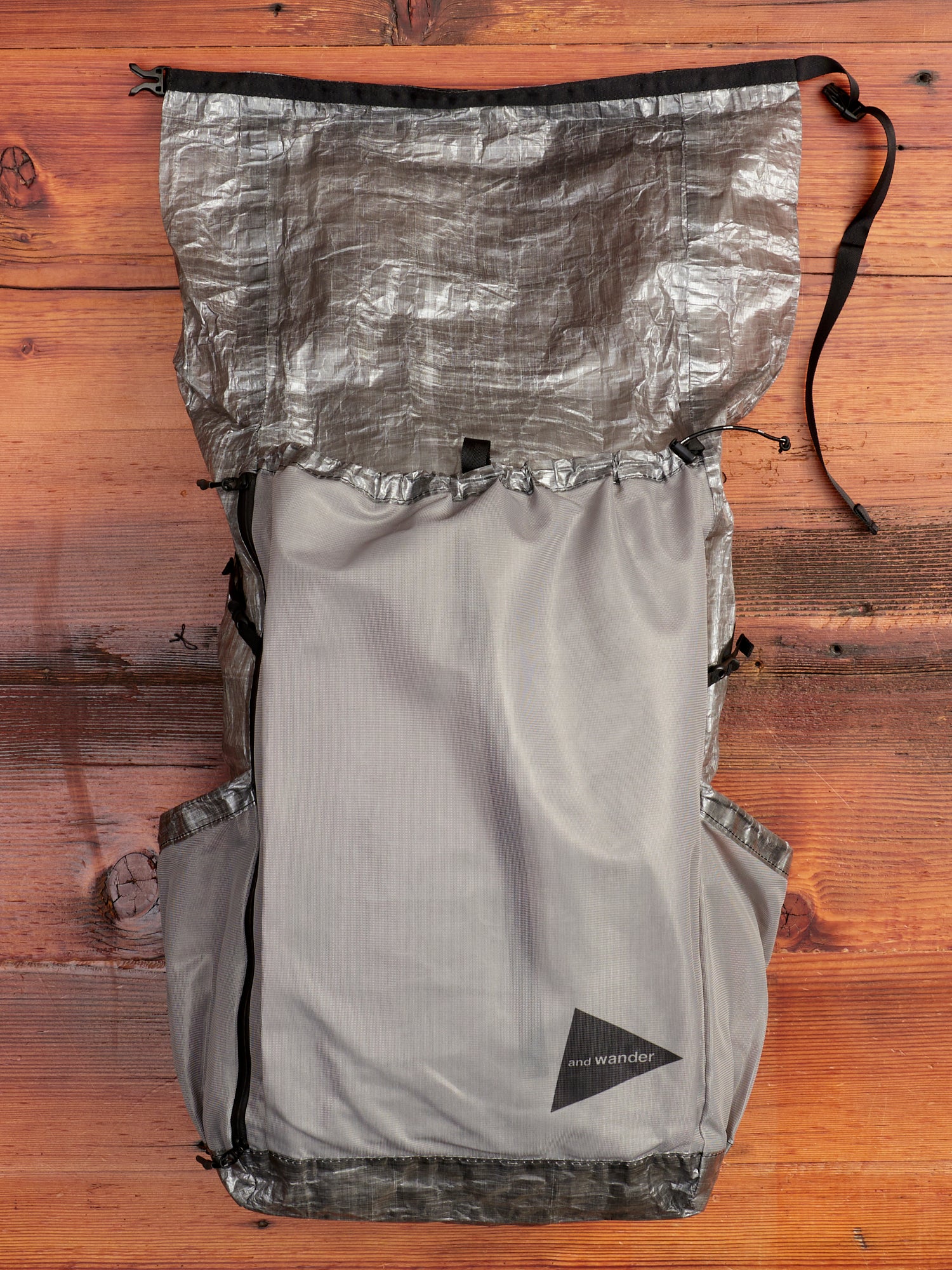 and Wander 25L Dyneema Backpack in Charcoal – Blue Owl Workshop