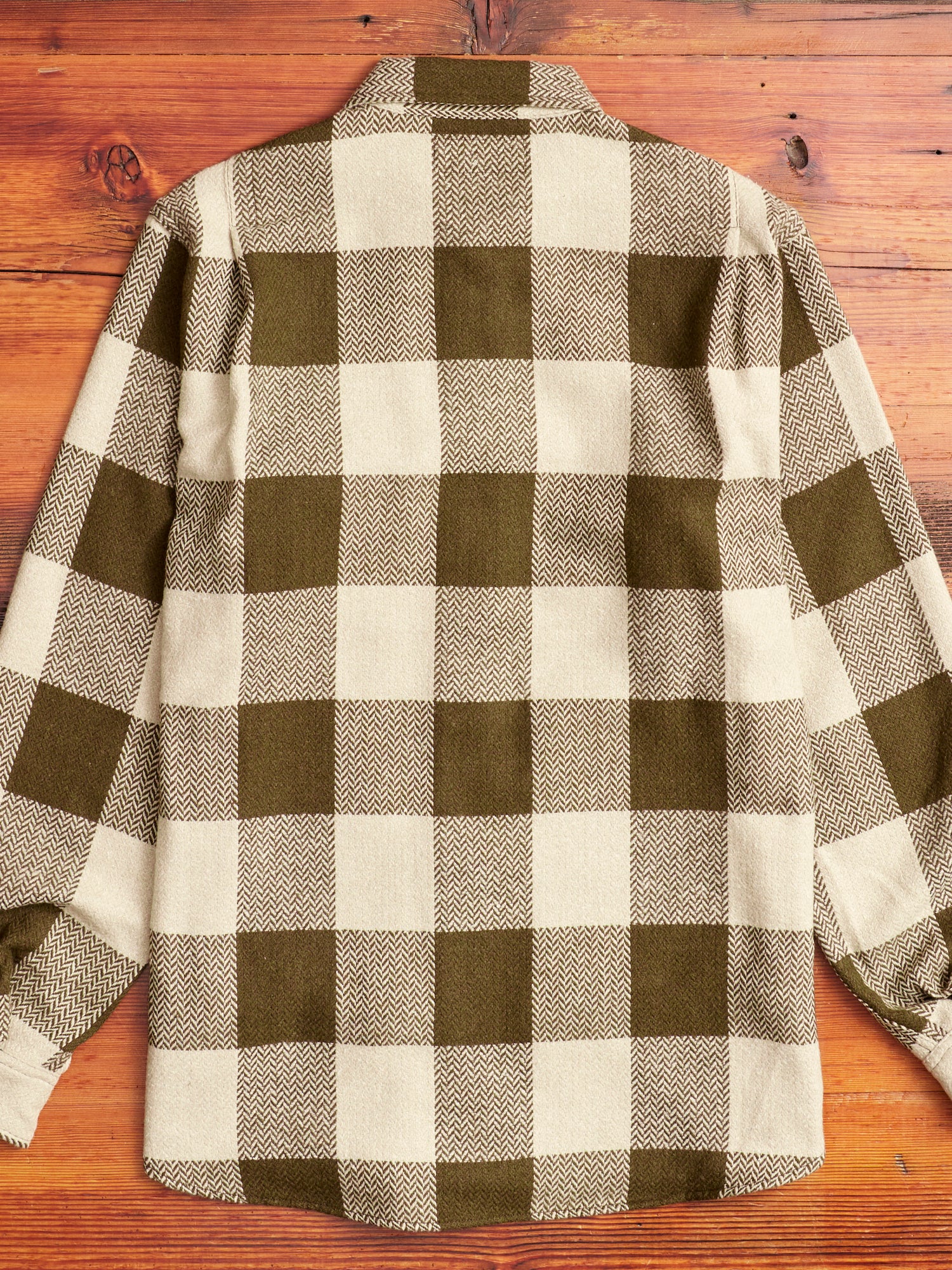 Digs Crew Half Shirt in Olive Herringbone Check – Blue Owl